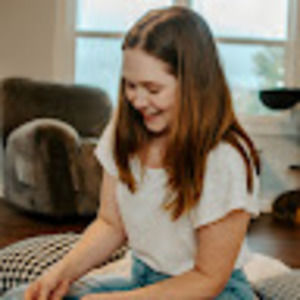 Meet your Posher, Caitlyn